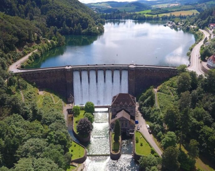 Der Diemelsee läuft über