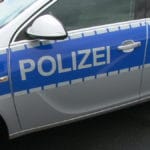 Mit Decken und Futter: Hund am Kasseler Hauptbahnhof offenbar ausgesetzt