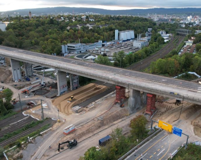 Wiesbaden – Die Salzbachtalbrücke wird im November gesprengt