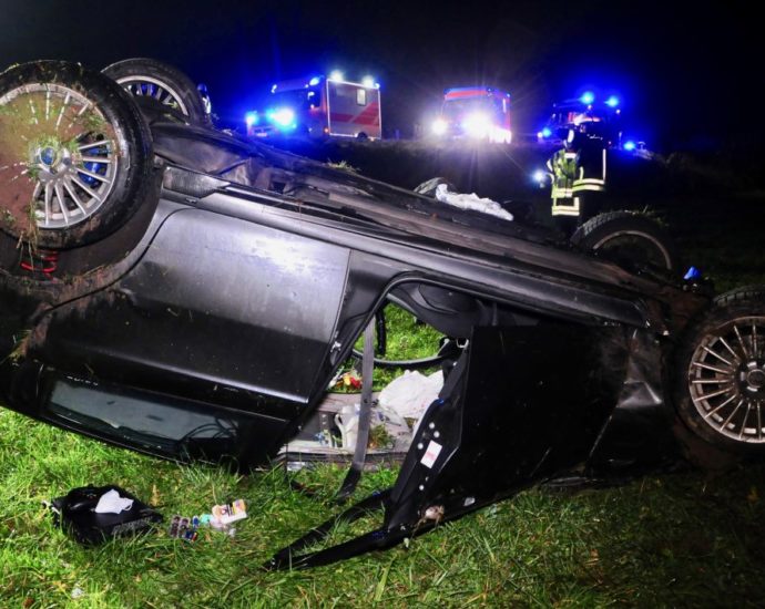 Fahranfänger gerät in Gegenverkehr Fahranfänger gerät in Gegenverkehr