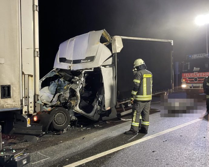 A4: Tödlicher Auffahrunfall am Stauende