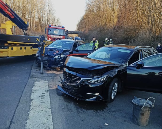 Schauenburg: Verkehrsunfall im Kreuzungsbereich