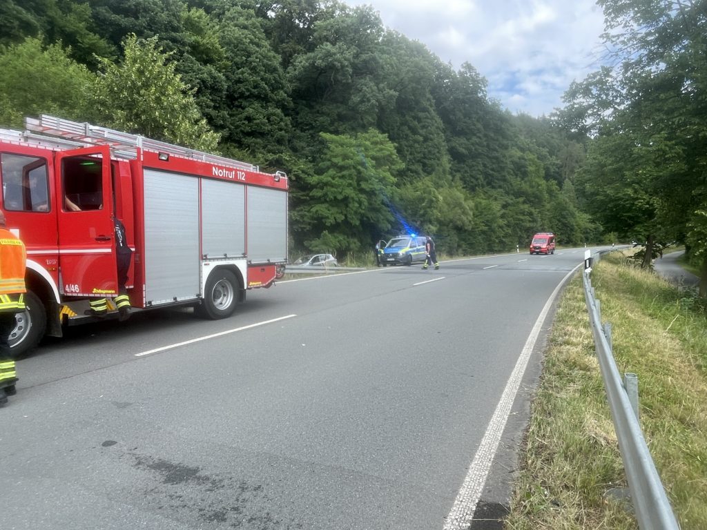 Tödlicher Alleinunfall auf der B3 bei Fuldatal Hessennews TV