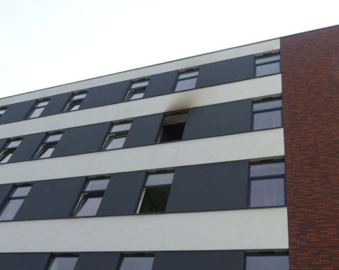 KS: Brand in Hotelzimmer – 15-Jährige leicht verletzt KS: Brand in Hotelzimmer – 15-Jährige leicht verletzt