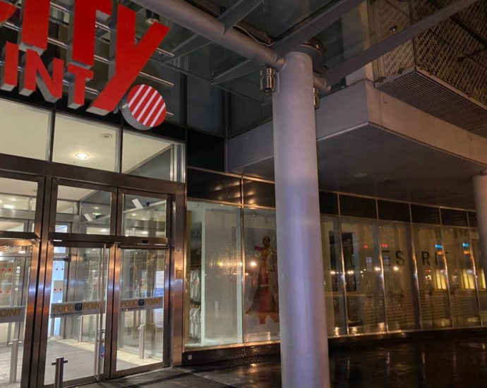 Wasserrohrbruch im City Point Wasserrohrbruch im City Point