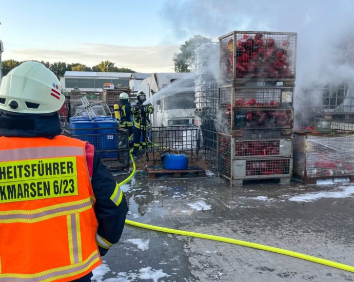 Rauch über das Volkmarser Industriegebiet Rauch über das Volkmarser Industriegebiet