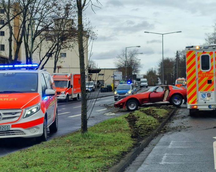 KS: Unfall mit Corvette – Beifahrerin verletzt KS: Unfall mit Corvette – Beifahrerin verletzt