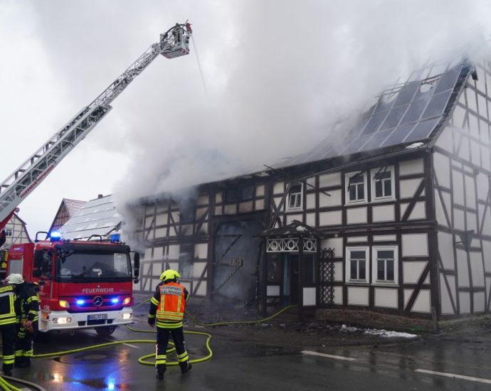 Gebäudevollbrand in Obermeiser (VIDEO) Gebäudevollbrand in Obermeiser (VIDEO)