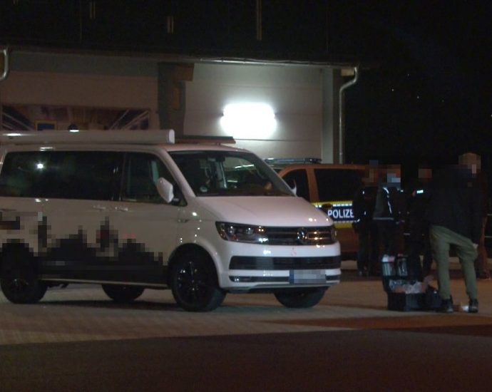 Streit löst Polizeieinsatz auf Kaufunger Parkplatz aus Streit löst Polizeieinsatz auf Kaufunger Parkplatz aus