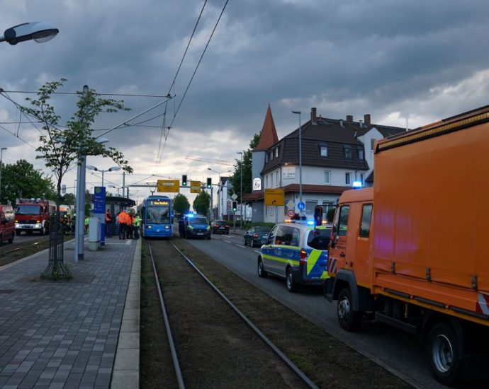 Vellmar: Mann stürzt nach Streit an Bahnhaltestelle aufs Gleisbett Vellmar: Mann stürzt nach Streit an Bahnhaltestelle aufs Gleisbett