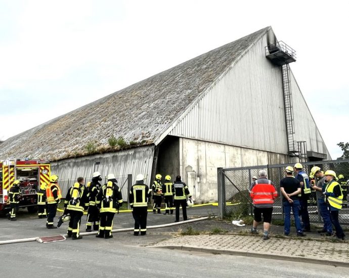 Erneuter Brand bei Südzucker in Wabern (VIDEO) Erneuter Brand bei Südzucker in Wabern (VIDEO)