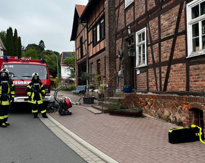 Feuerwehreinsatz nach verrauchter Wohnung in Betzigerode Feuerwehreinsatz nach verrauchter Wohnung in Betzigerode