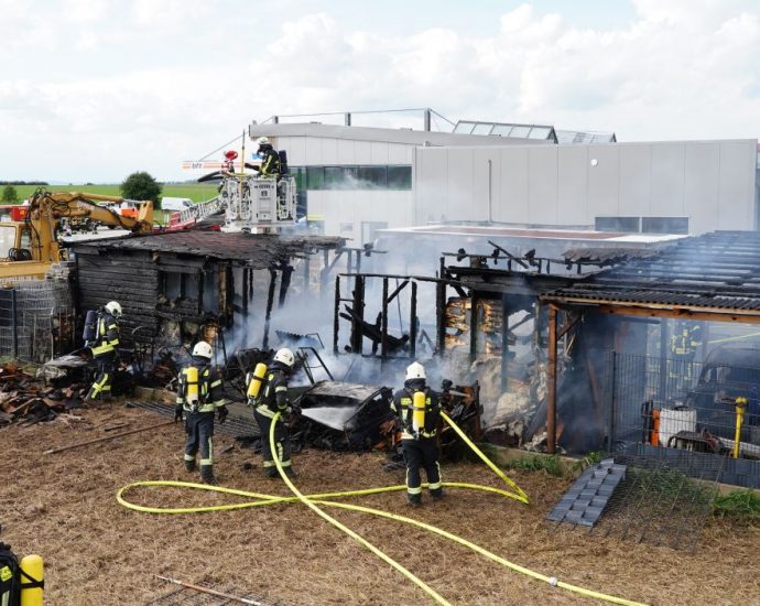 130 Einsatzkräfte konnten in Oelshausen schlimmeres verhindern 130 Einsatzkräfte konnten in Oelshausen schlimmeres verhindern