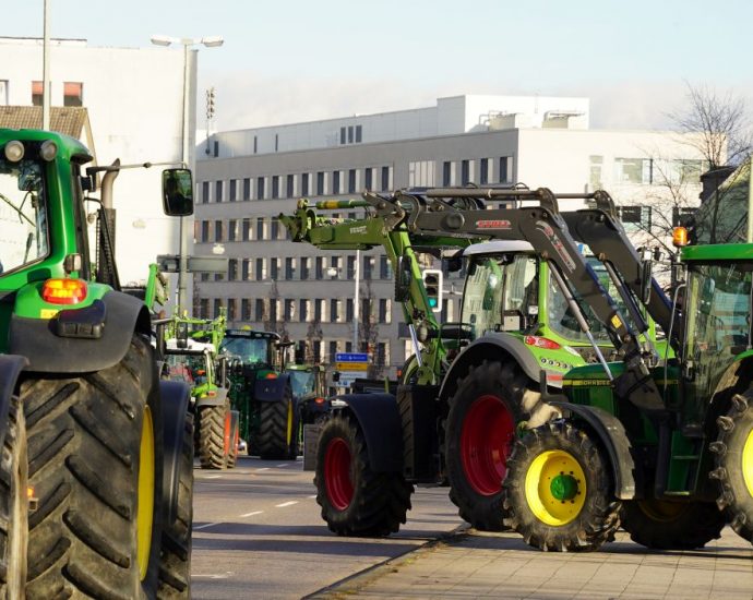 Landwirte protestierten in Kassel – Weitere Proteste geplant (VIDEO)