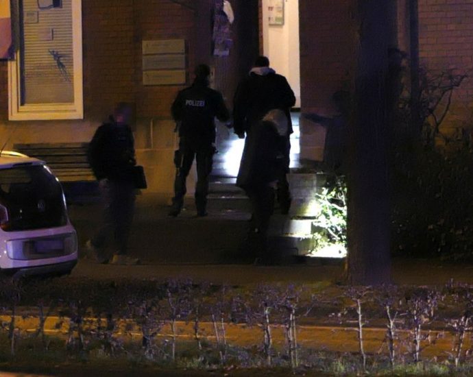 KS: Nach Taschenbrand in der Wilhelmshöher Allee – Jetzt ermittelt der Staatsschutz KS: Nach Taschenbrand in der Wilhelmshöher Allee – Jetzt ermittelt der Staatsschutz