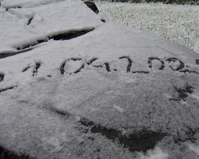 Unfälle, Stromausfall und blockierte Straßen – Wintercomeback in Nordhessen Unfälle, Stromausfall und blockierte Straßen – Wintercomeback in Nordhessen