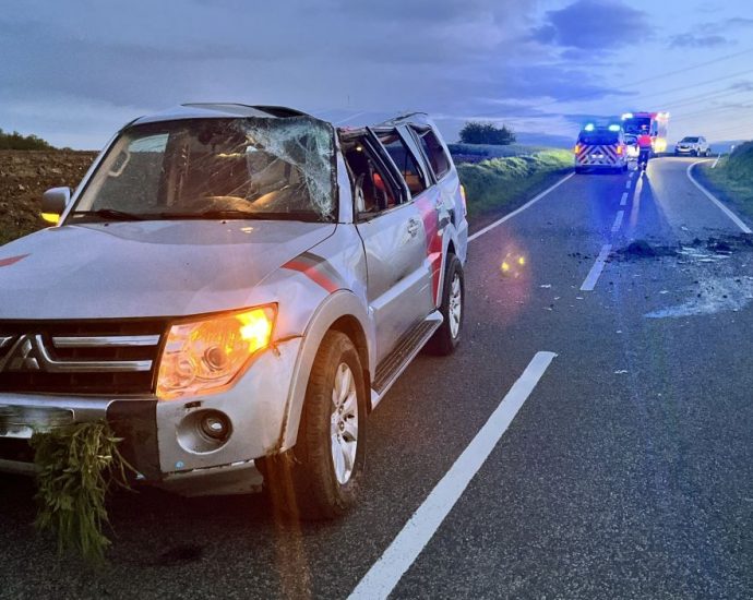 Trockenerfurth: Geländewagen kracht in Böschung – 24 Jähriger leicht verletzt