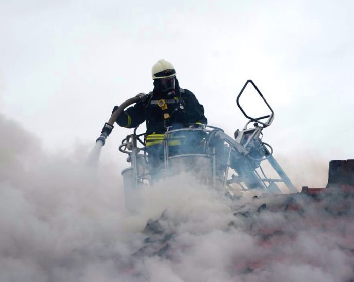 Mehrfamilienhaus nach Brand in Körle nicht mehr bewohnbar
