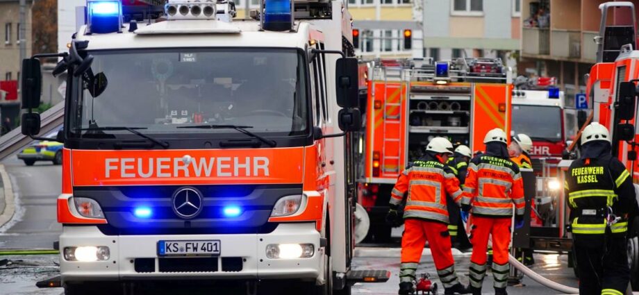 Gasleitung bei Abrissarbeiten in Kassel beschädigt – Umgebung evakuiert
