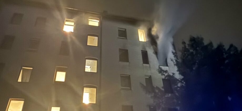 KS: Flammen im 3. Stock – Polizei ermittelt wegen Brandstiftung