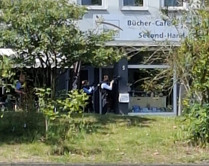 KS: Polizeieinsatz im Steinweg – 15-Jährigen festgenommen