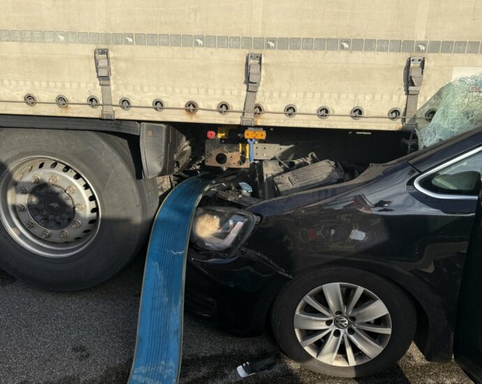 Eine Woche nach Unfall A7: Fahrer erliegt seinen schweren Verletzungen