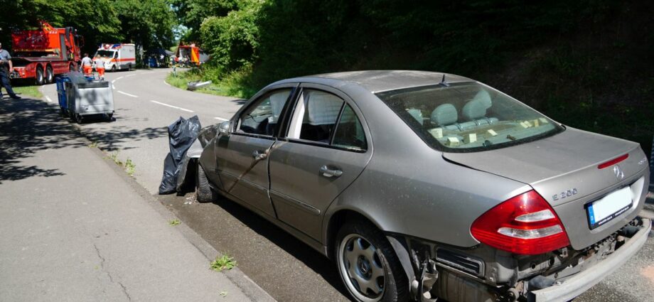 Diemelsee: Auto versinkt im See nach Unfall – 23-Jähriger kommt ums Leben Diemelsee: Auto versinkt im See nach Unfall – 23-Jähriger kommt ums Leben