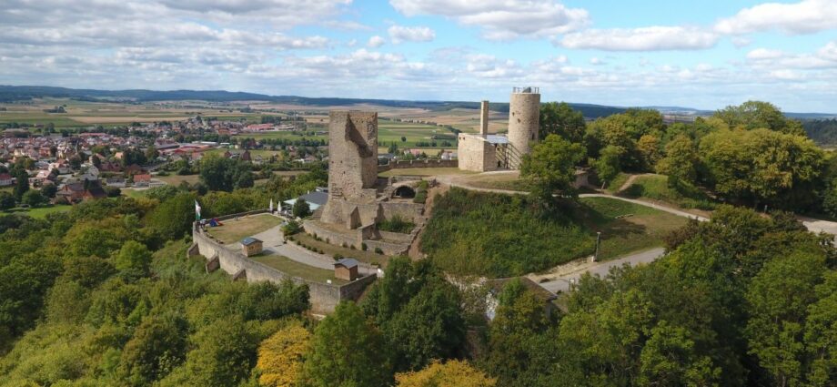 Volkmarsen – Die Kugelsburg als Wahrzeichen der Stadt