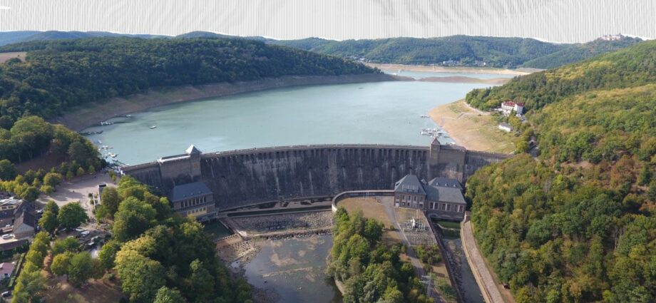 Unter 12 Prozent: Edersee drosselt Wasserabgabe weiter Unter 12 Prozent: Edersee drosselt Wasserabgabe weiter