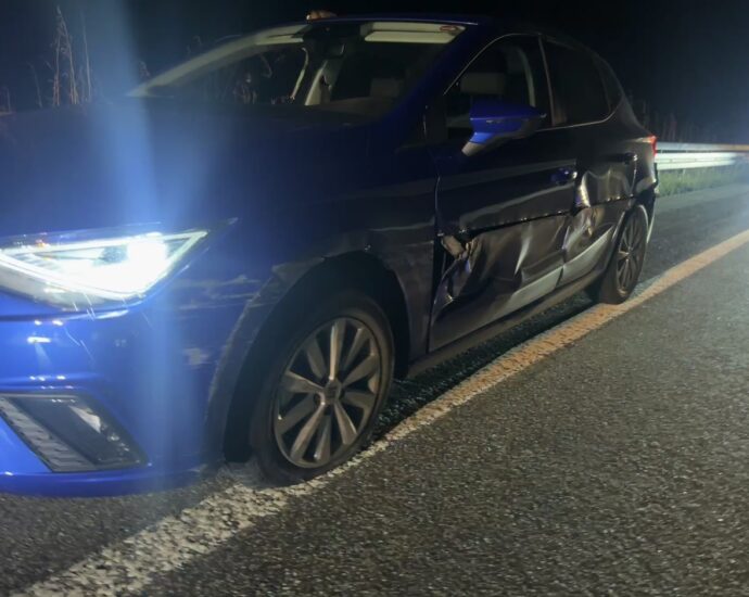 KS: Nächtlicher Crash auf der A44 – Unfall führt direkt in Handschellen KS: Nächtlicher Crash auf der A44 – Unfall führt direkt in Handschellen