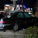LKW kracht in vollbesetzten Pannen-Pkw auf der A44 bei Breuna