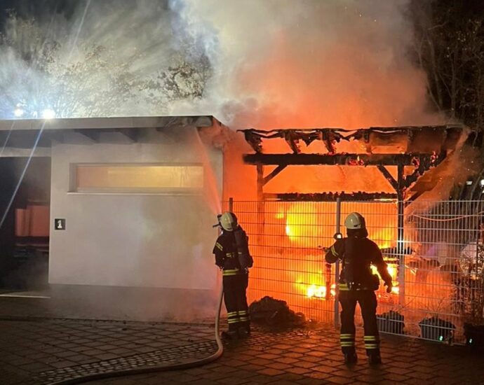 KS: Brand am Nordstadtstadion schnell unter Kontrolle KS: Brand am Nordstadtstadion schnell unter Kontrolle