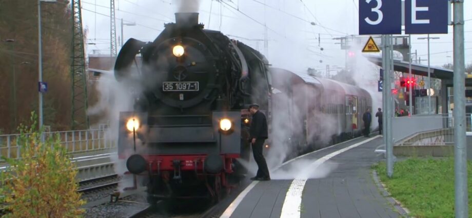 Treysa: Nikolausexpress rollt nach Braunschweig zum Weihnachtsmarkt Treysa: Nikolausexpress rollt nach Braunschweig zum Weihnachtsmarkt