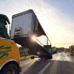 Reifenplatzer löste wohl LKW-Brand auf A44 aus