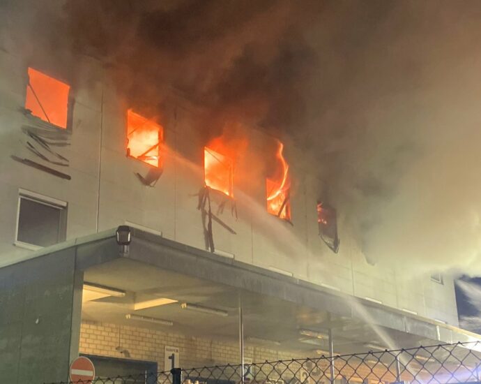 Millionenschaden nach Großbrand in Hattersheim Millionenschaden nach Großbrand in Hattersheim