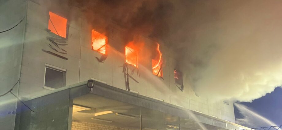 Millionenschaden nach Großbrand in Hattersheim