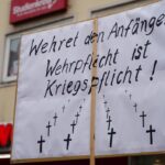 Protest gegen Wehrpflicht? Unbekannte beschmieren Bürogebäude der Bundeswehr