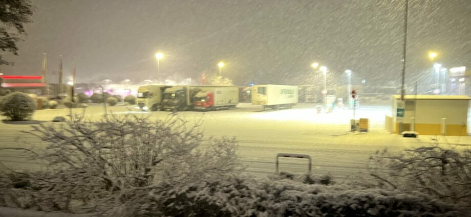 Das Kirchheimer Dreieck erstickt im Schnee Das Kirchheimer Dreieck erstickt im Schnee
