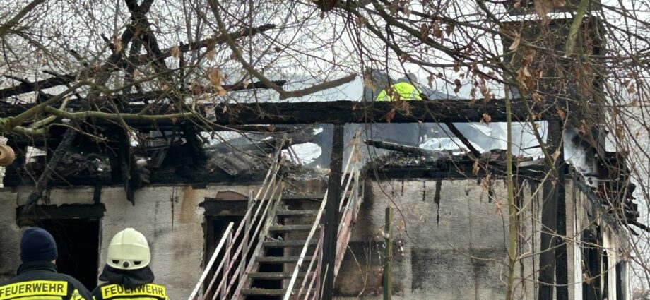 Verheerender Brand in Ringgau: Zwei Menschen und ein Hund kommen ums Leben Verheerender Brand in Ringgau: Zwei Menschen und ein Hund kommen ums Leben