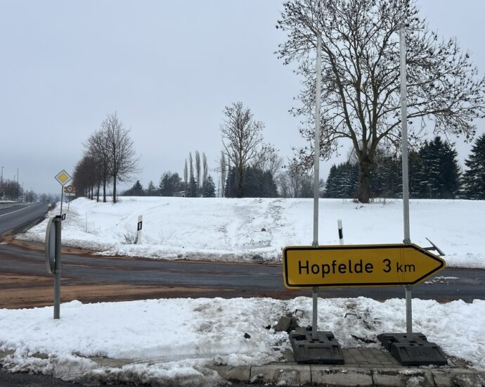 Unfallflucht unter Alkoholeinfluss in Hessisch Lichtenau – Fahrer mit 2,5 Promille ermittelt