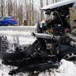 Vier Verletzte nach Glätteunfall nahe Breuna – Polizei sucht flüchtigen Lkw-Fahrer