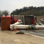 L3080: LKW-Arbeitsbühne kippt nahe Breuna um