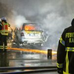 Kassel: Gewerbegebiet „Langes Feld“ – Fahrzeugbrand in Werkstatthalle