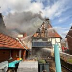 Anbau in Vollbrand: Feuer greift auf Wohnhaus in Gottsbüren über
