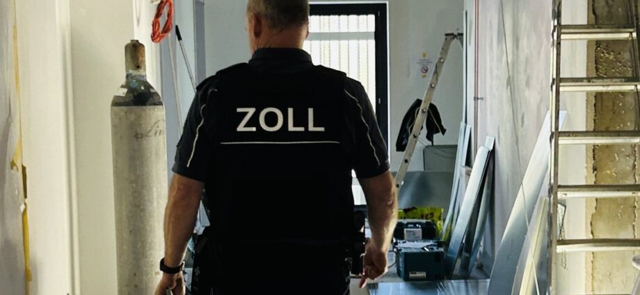 Zoll nimmt bundesweit Baustellen unter die Lupe – Festnahmen in Hessen