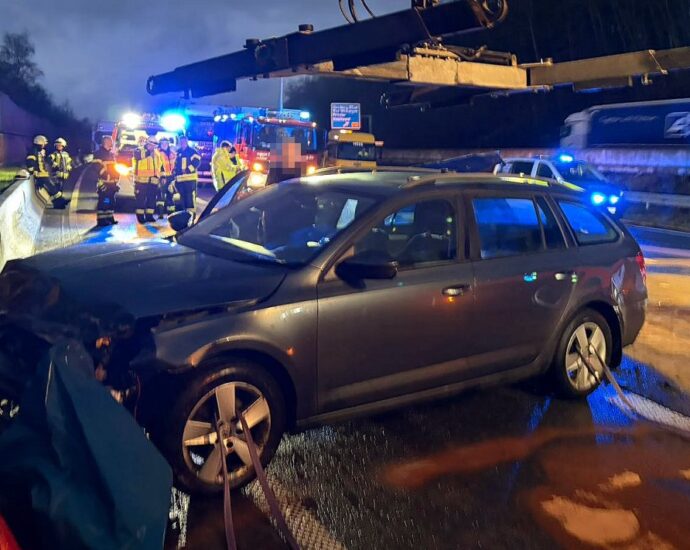 Plötzlicher Eisregen sorgt für Unfallserie auf der A7 bei Homberg (Efze)