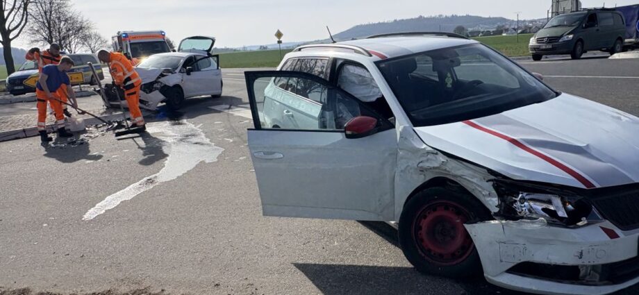Verna: Drei Verletzte nach Unfall auf B254