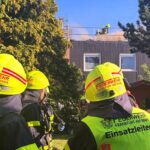 Aufwendiger Einsatz nach Dachstuhlbrand in Frankfurt