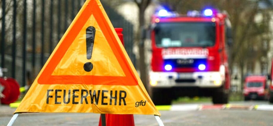 Sporthalle in Fuldabrück nach Brand schwer beschädigt – Brandstiftung? Sporthalle in Fuldabrück nach Brand schwer beschädigt – Brandstiftung?