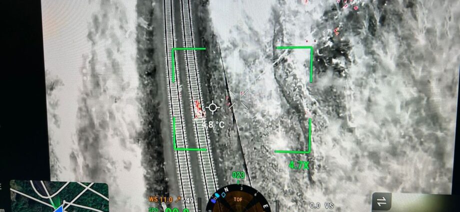 Brand an Bahnstrecke nahe Witzenhausen – Zugverkehr zeitweise eingestellt Brand an Bahnstrecke nahe Witzenhausen – Zugverkehr zeitweise eingestellt